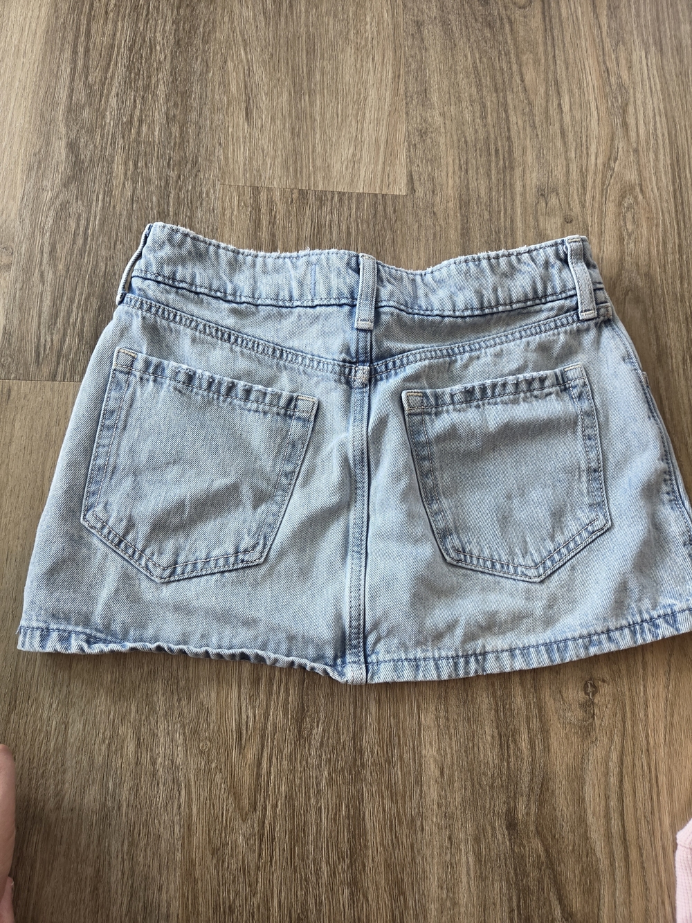 Hollister Light Wash Denim Mini Skirt Size 0 Y2K Low Rise Boho Festival - Picture 4 of 4